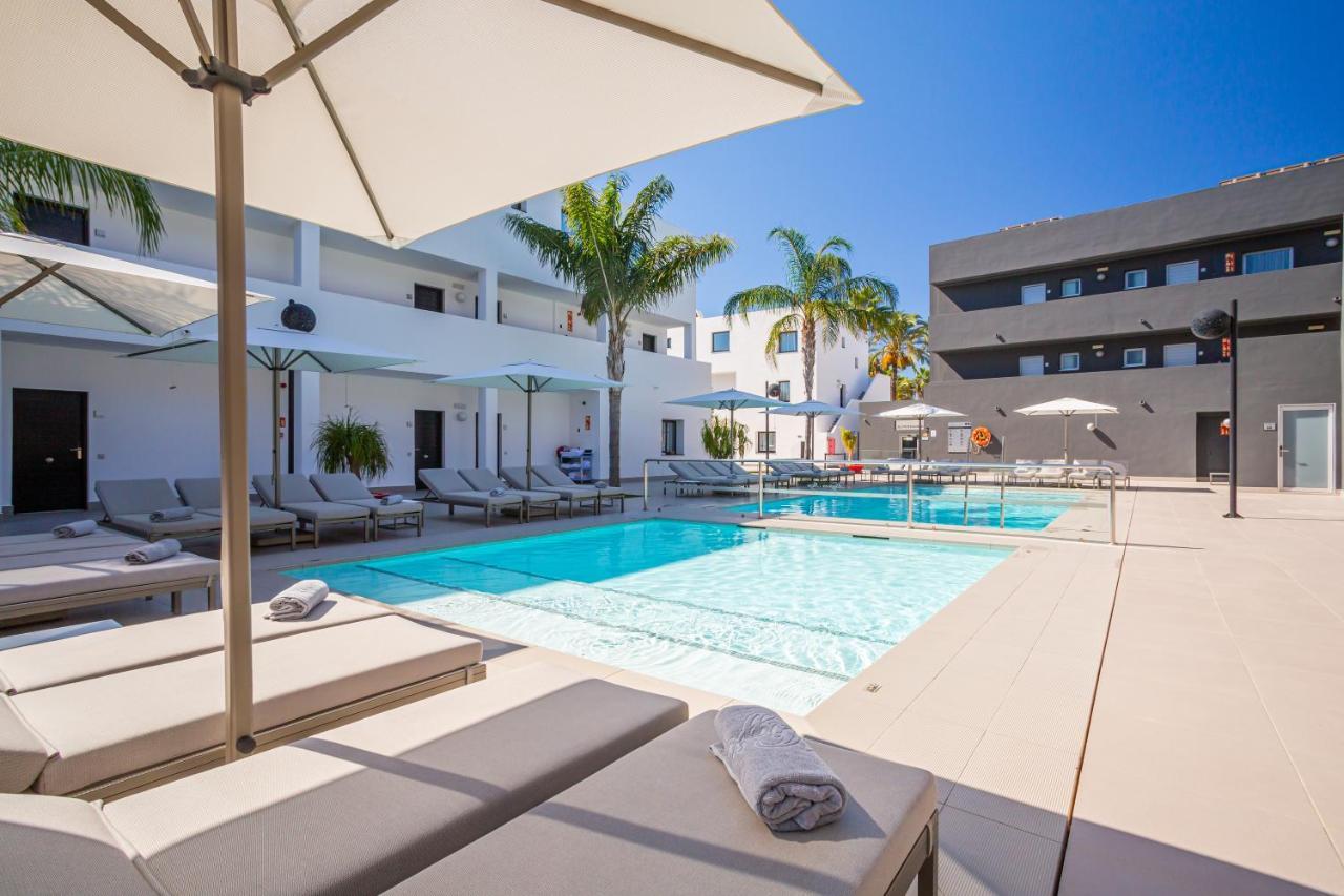 Migjorn Ibiza Suites & Spa Playa d'en Bossa Dış mekan fotoğraf