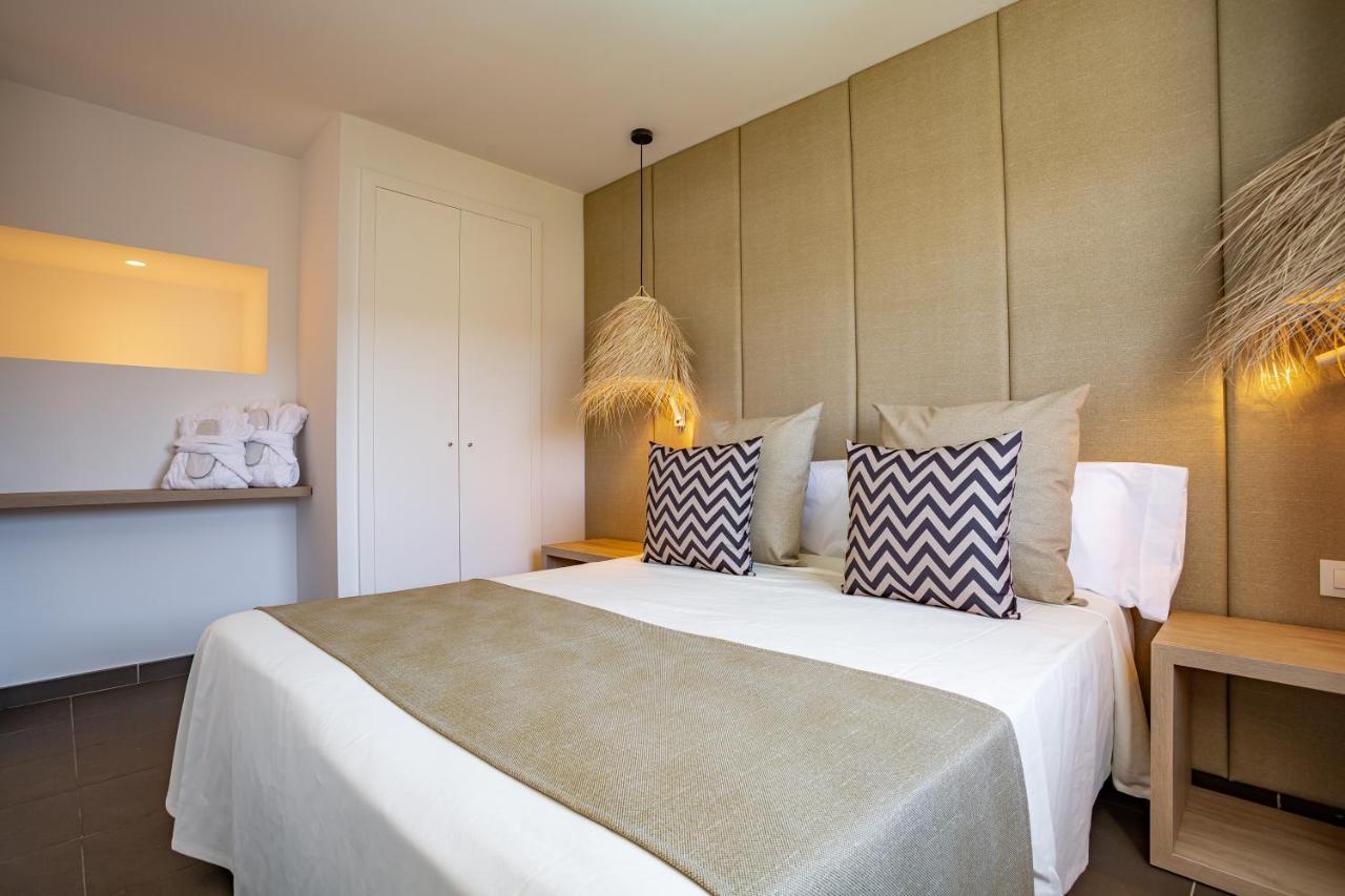 Migjorn Ibiza Suites & Spa Playa d'en Bossa Dış mekan fotoğraf