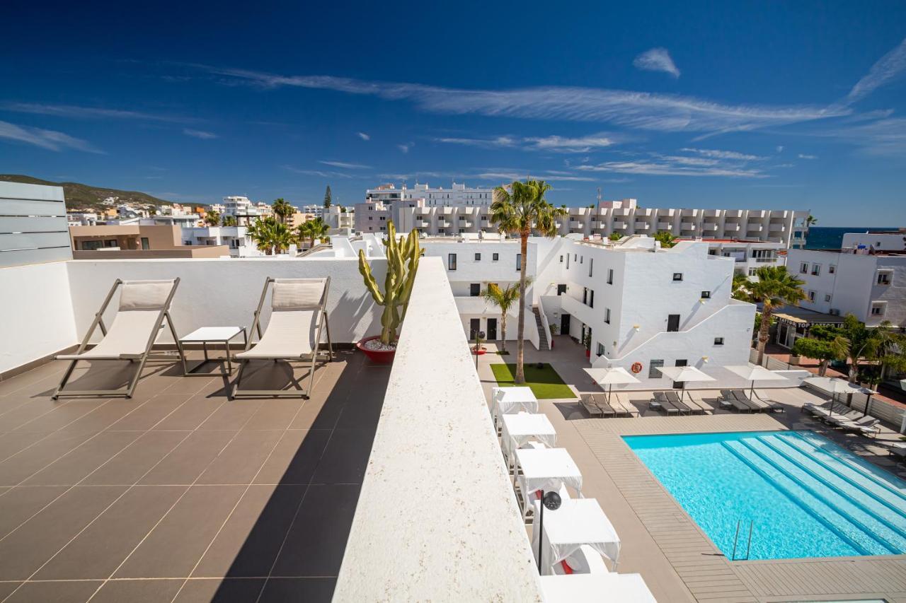 Migjorn Ibiza Suites & Spa Playa d'en Bossa Dış mekan fotoğraf