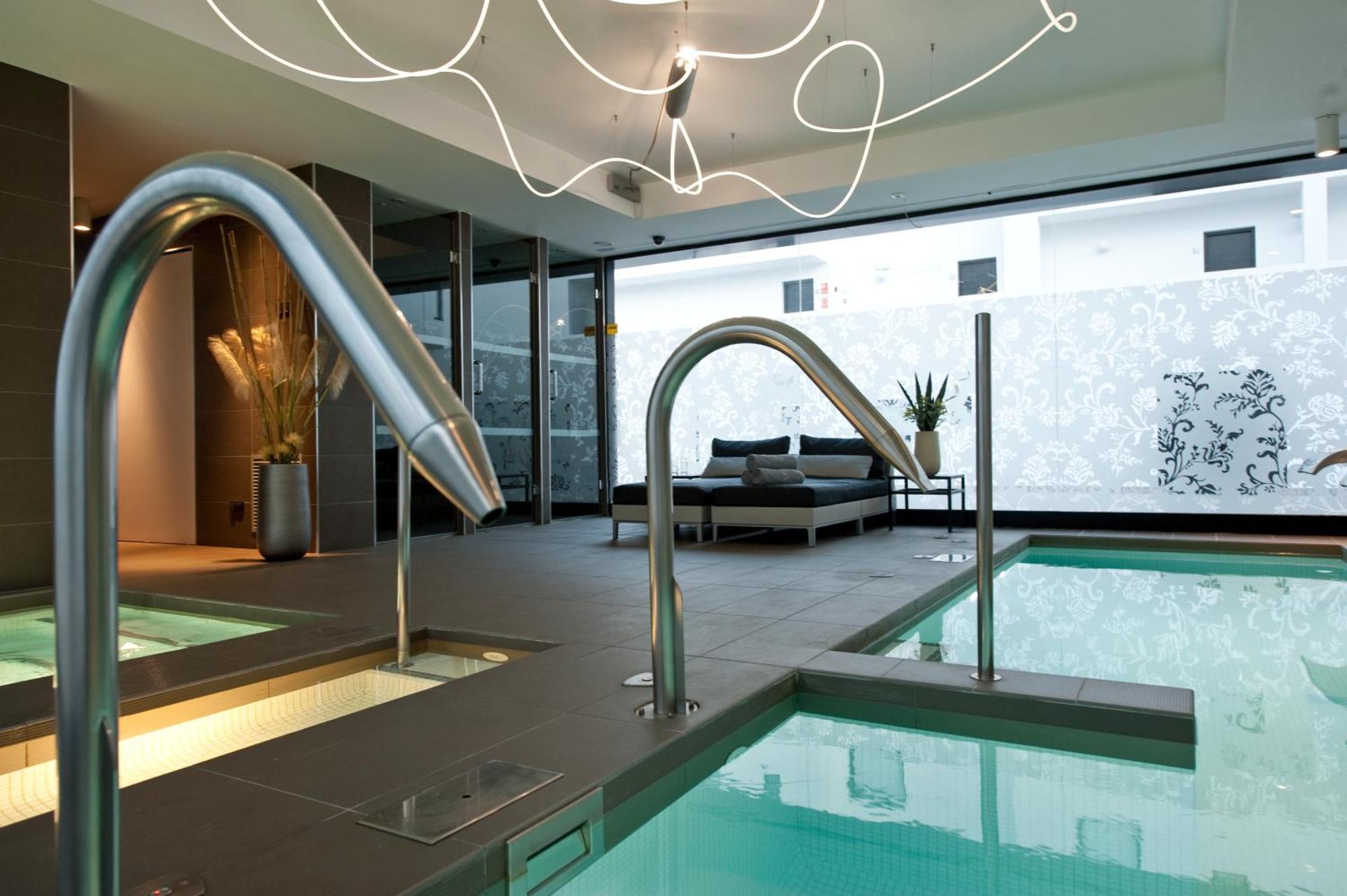 Migjorn Ibiza Suites & Spa Playa d'en Bossa Dış mekan fotoğraf