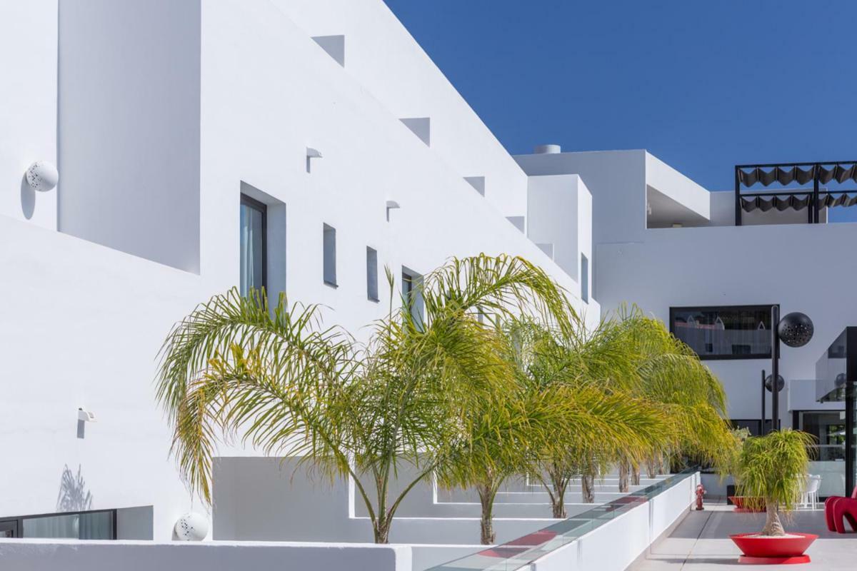 Migjorn Ibiza Suites & Spa Playa d'en Bossa Dış mekan fotoğraf